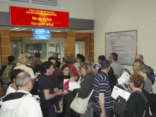 Getting visa in Hanoi airport