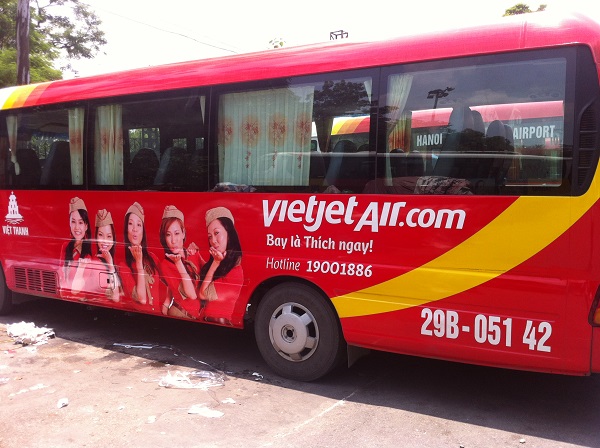 Vietjet shuttle bus from Noi Bai Airport to Hanoi downtown